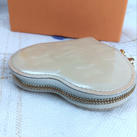 LOUIS VUITTON Monogram Vernis Portomone Cool Coin Purse Heart Case M91479 - Picture 11 of 17